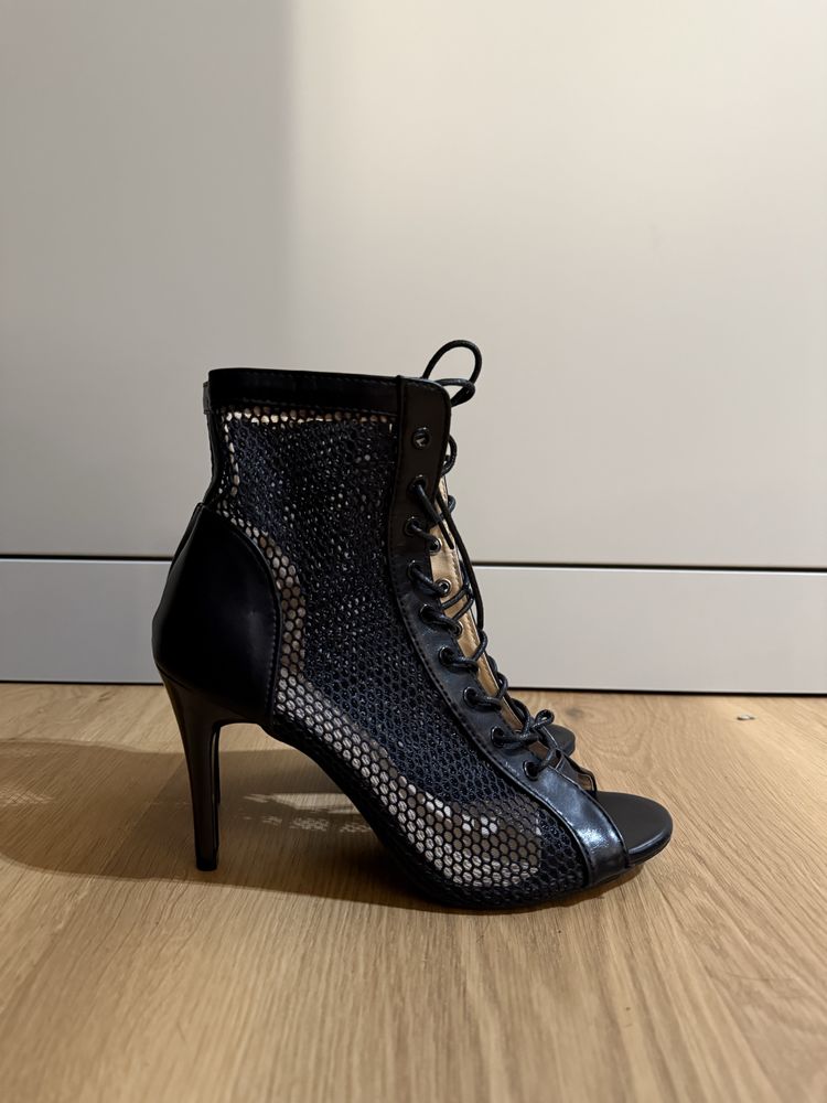 Buty na obcasie high heels szpilki obuwie do tanca
