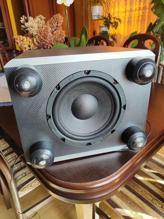Subwoofer aktywny JBL super stan