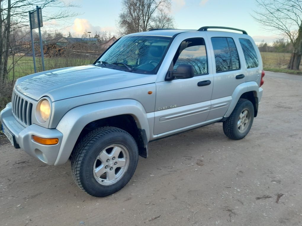 Jeep cherokee kJ