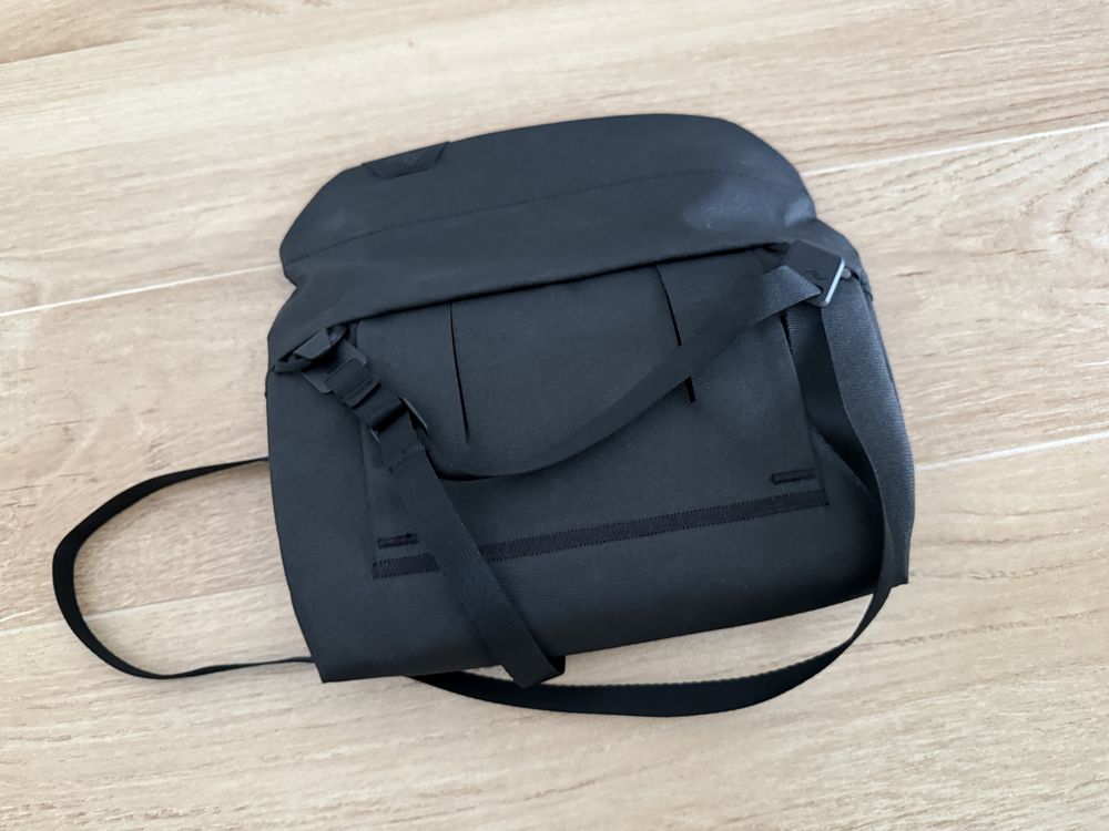 Torba z paskiem Peak Design Field Pouch Black V2