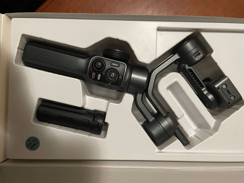 Estabilizador para telemóvel Gimbal ZHIYUN Smooth 5S