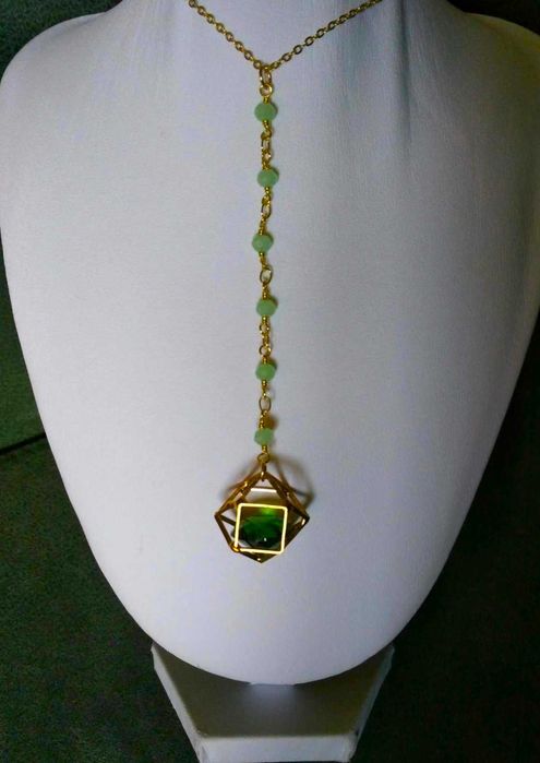 Colar Aço Tripartido c/ Contas e Pedra Verde NOVO