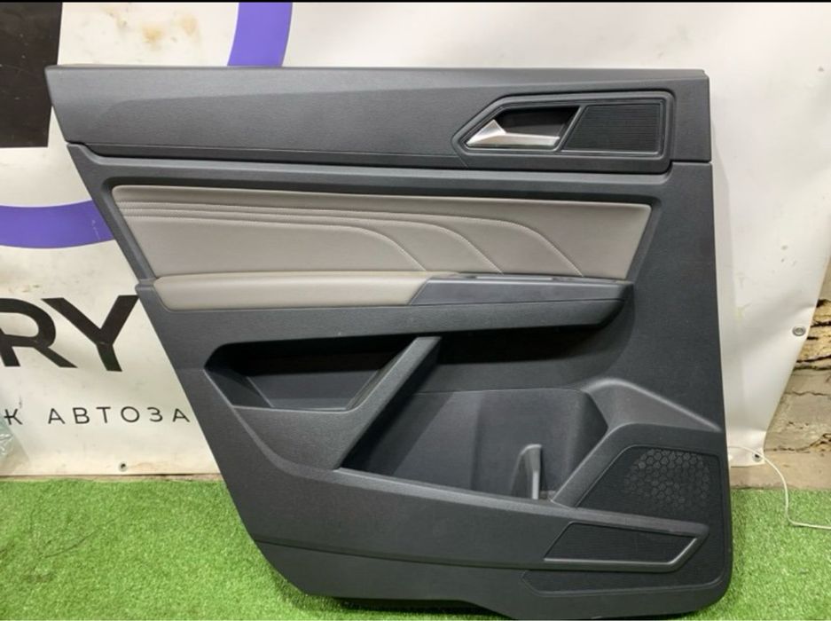 Дверні карти Audi A3 4 5 6 7 Q3 Q7 VW Tiguan atlas pasat golf arteon