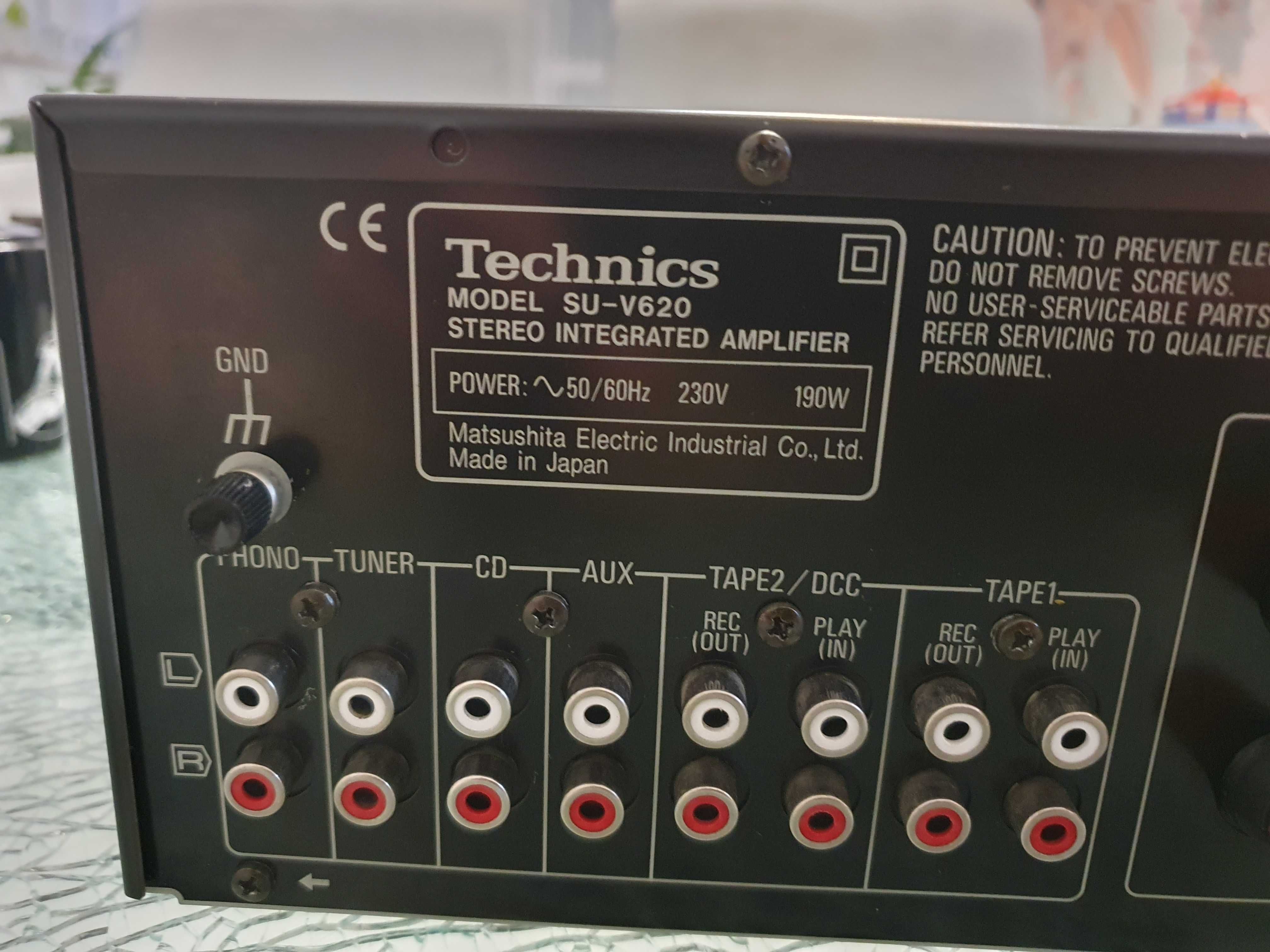 Technics Wzmacniacz SU-V620 + pilot