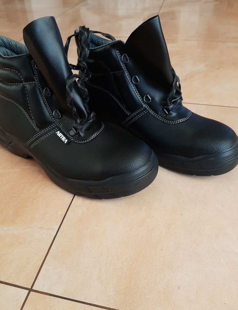 Buty robocze arakan  PHP