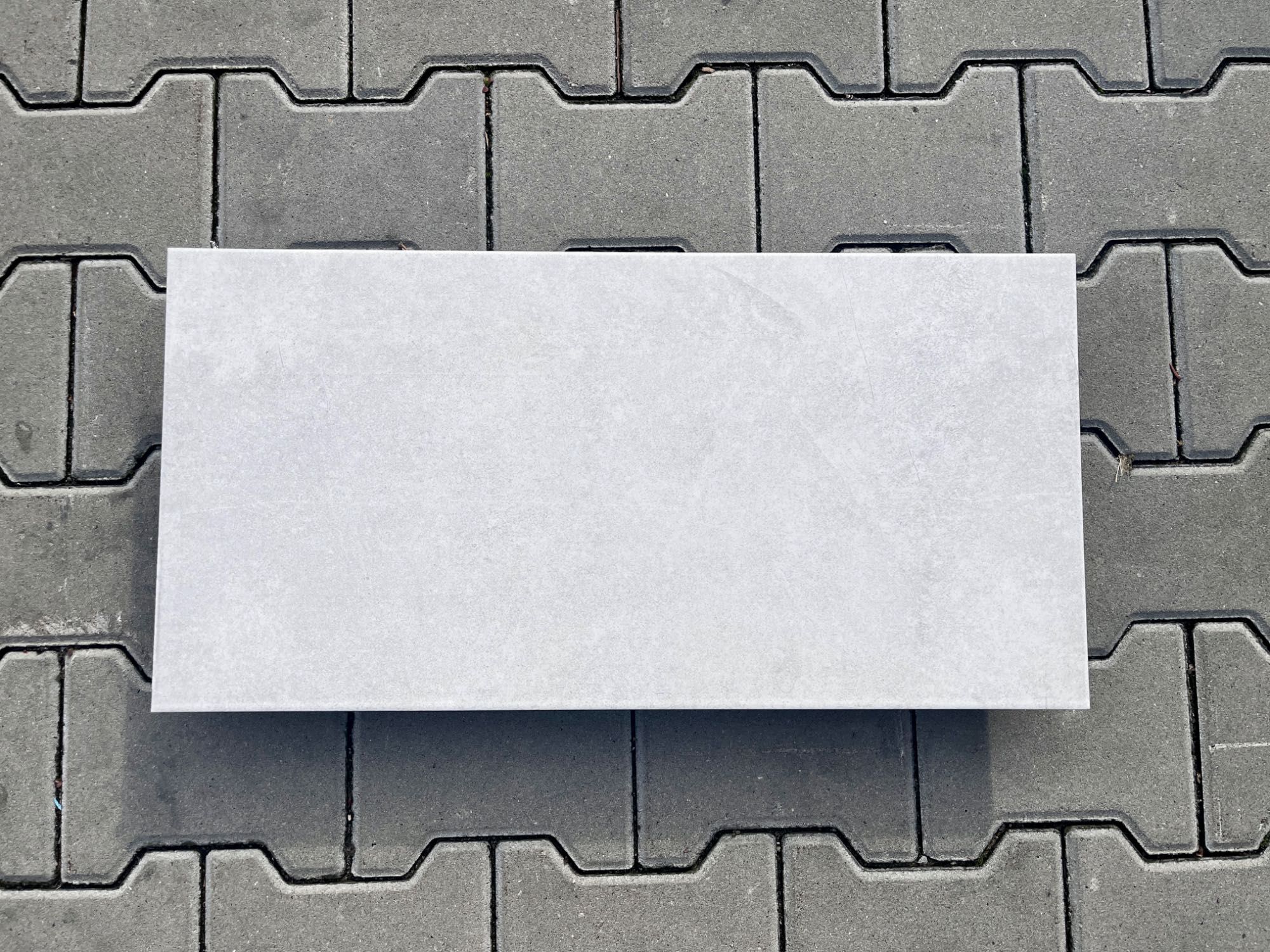 Płytka Podłogowo-Ścienna QUBUS WHITE 30X60