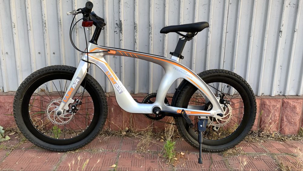 Велосипел Lumar дівчинці/ хлопчику, діаметр колес 20 см