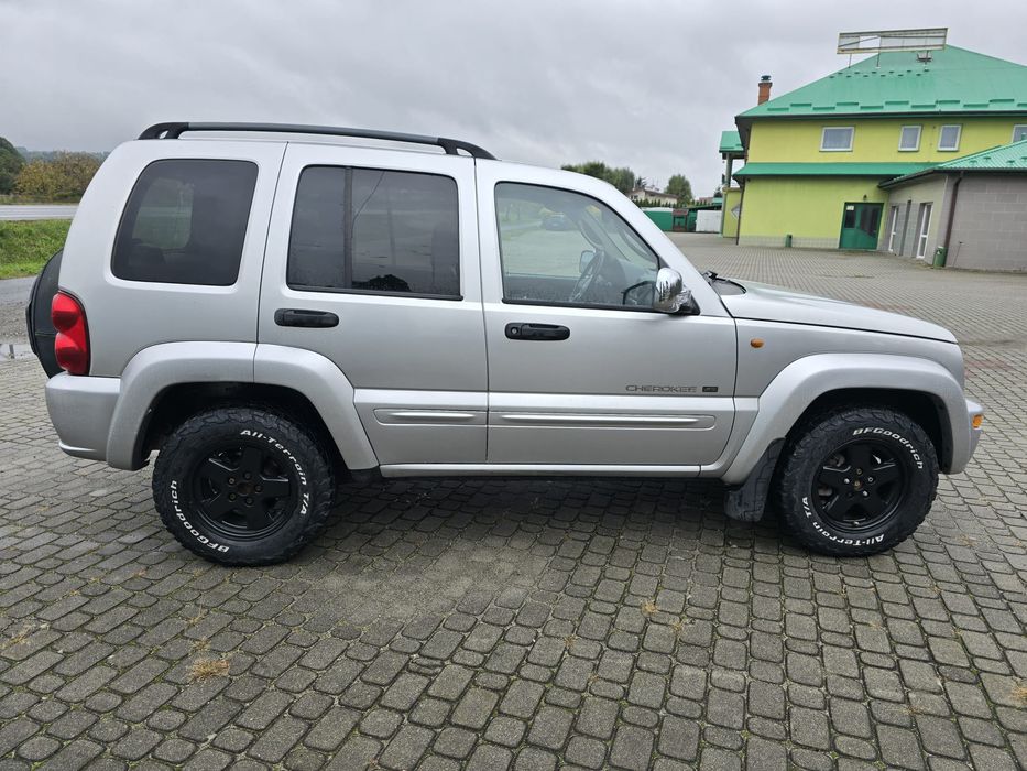 Jeep Cherokee Sport KJ Liberty 2.8 crd 4x4 skóra Zamiana hak