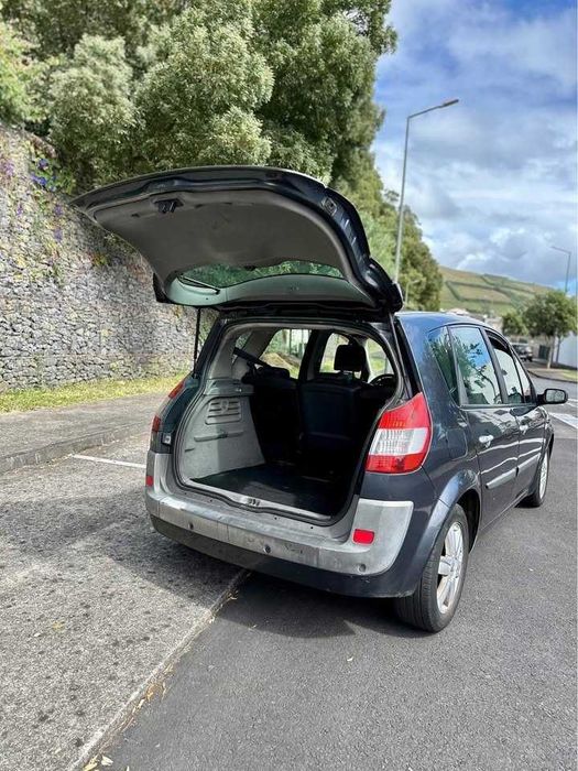 BAIXA DE PREÇO!!! Renault Megane scenic II 1.5 gasóleo 105cv exclusive