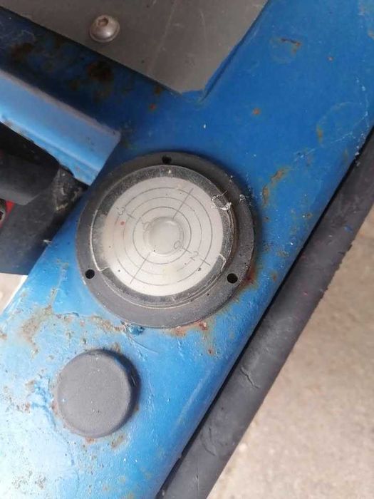 Zwyzka, podest 4.5m roboczej