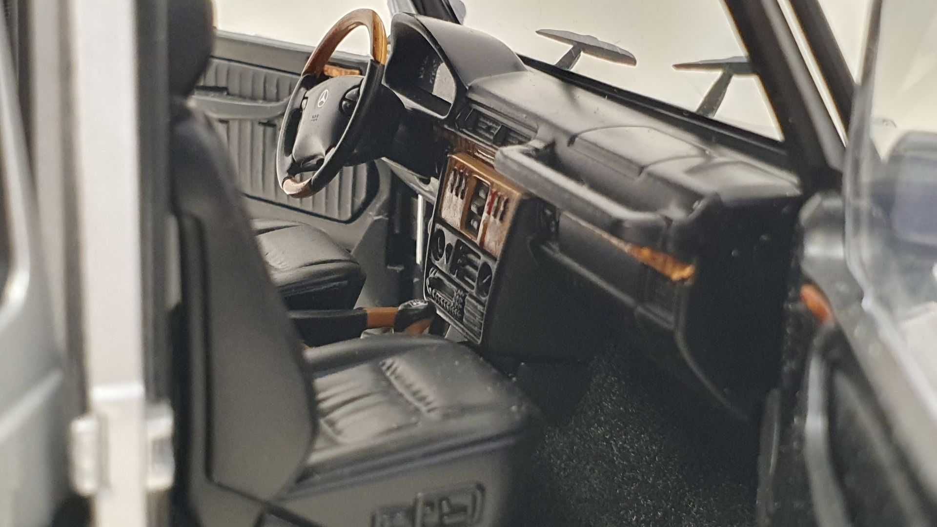 1:18 Mercedes G 500 W463 AutoArt Edycja Dealerska