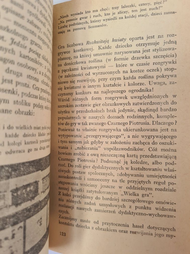 Pomoce graficzne w wychowaniu przedszkolnym - Książka