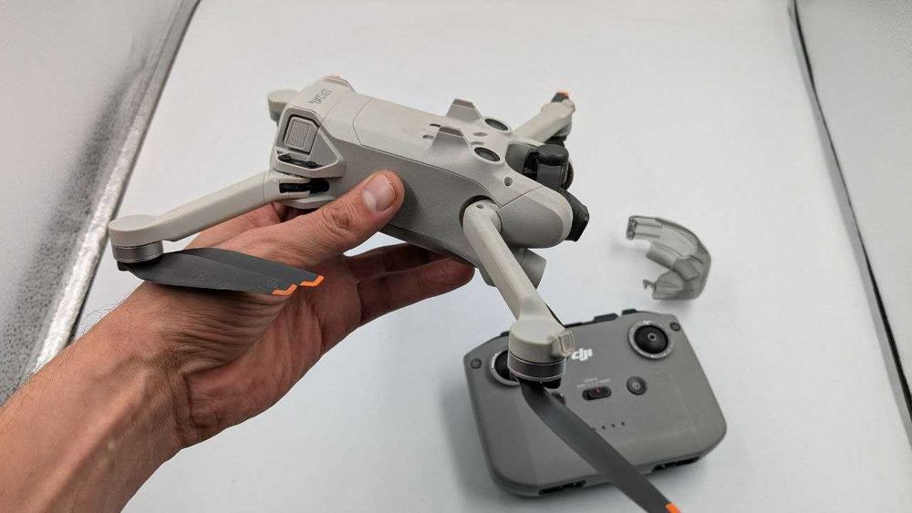 Дрон DJI Mini 3 Pro у чудовому стані!