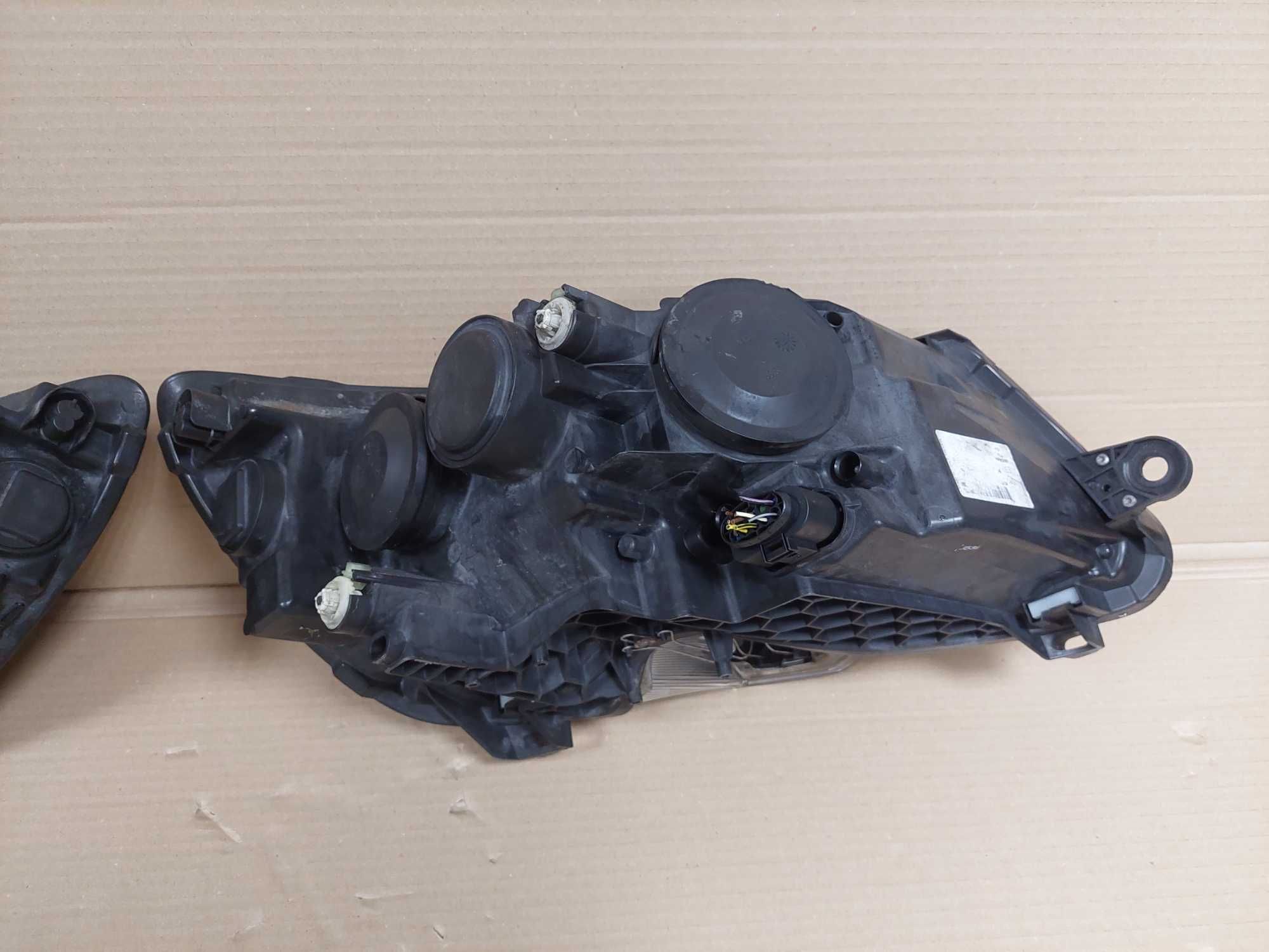 Skoda Superb 2 II LIFT 13-15r lampa przód prawa + lewa zwykłe H7 EU