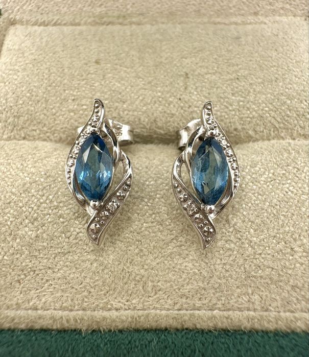 Złote kolczyki z topazami i diamentami