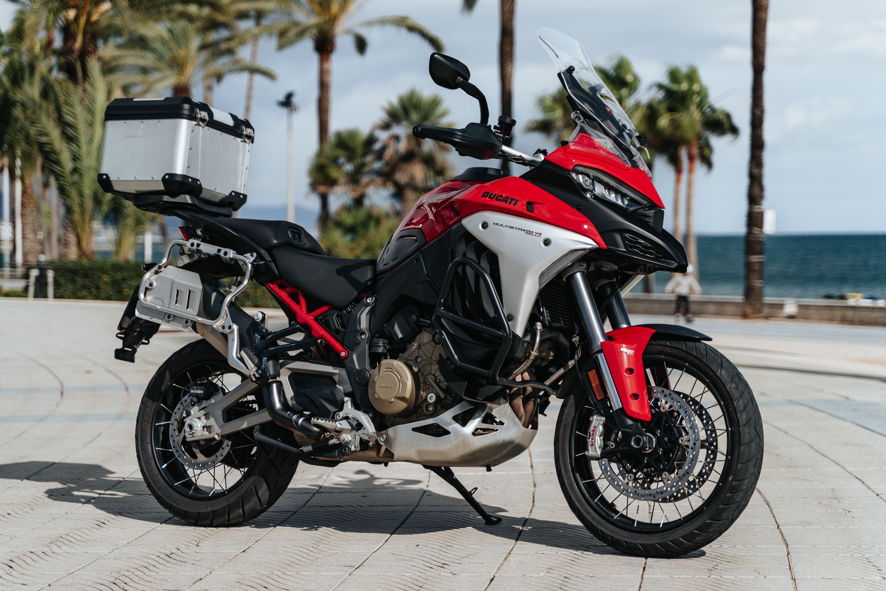 Ducati Multistrada V 4 Rally  - Wypożyczalnia Wyjątkowych Motocykli