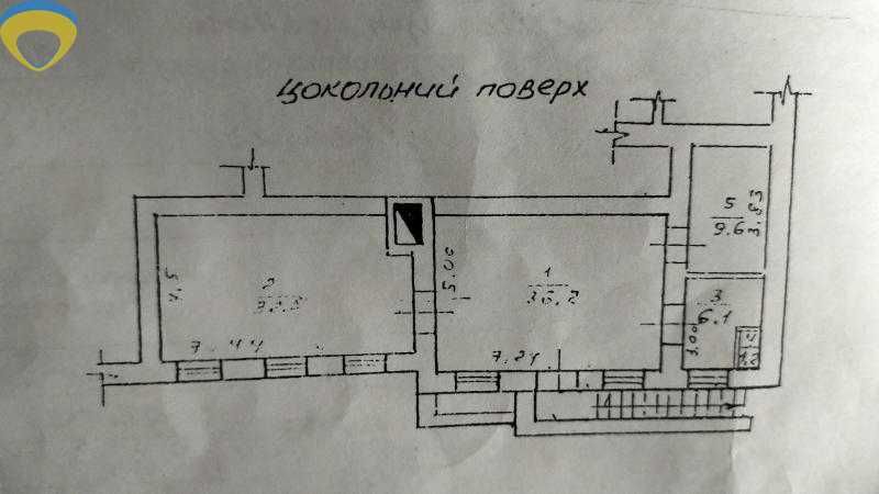 Продам цокольное помещение 85,6 м с ремонтом в Приморском районе .