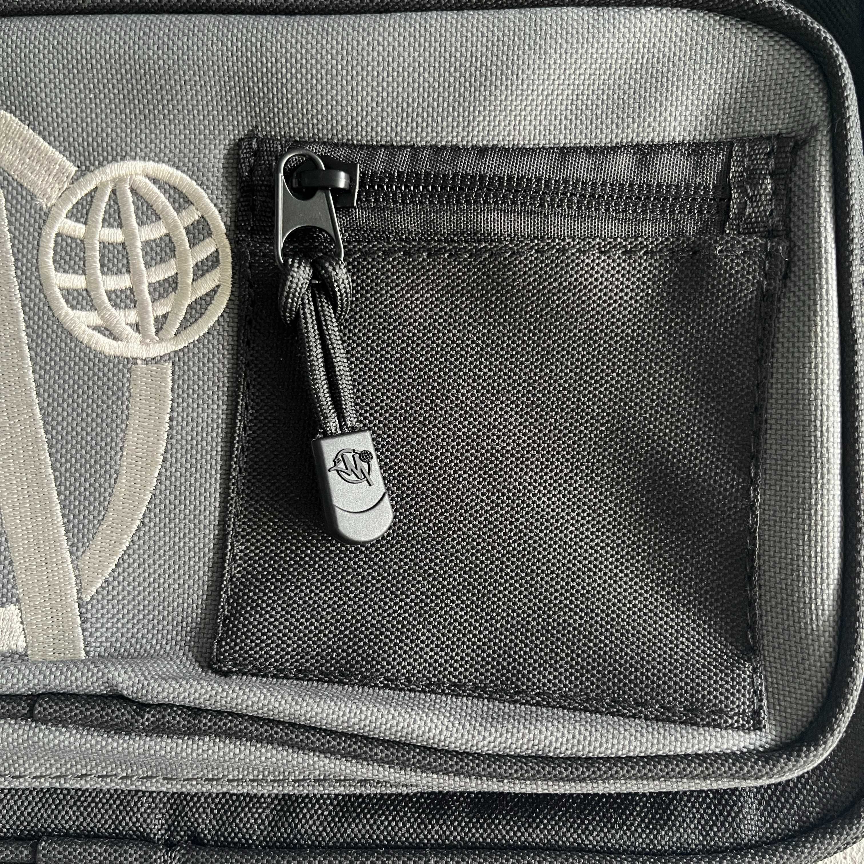 Сумка мессенджер Minus Two gray and black color matching satchel