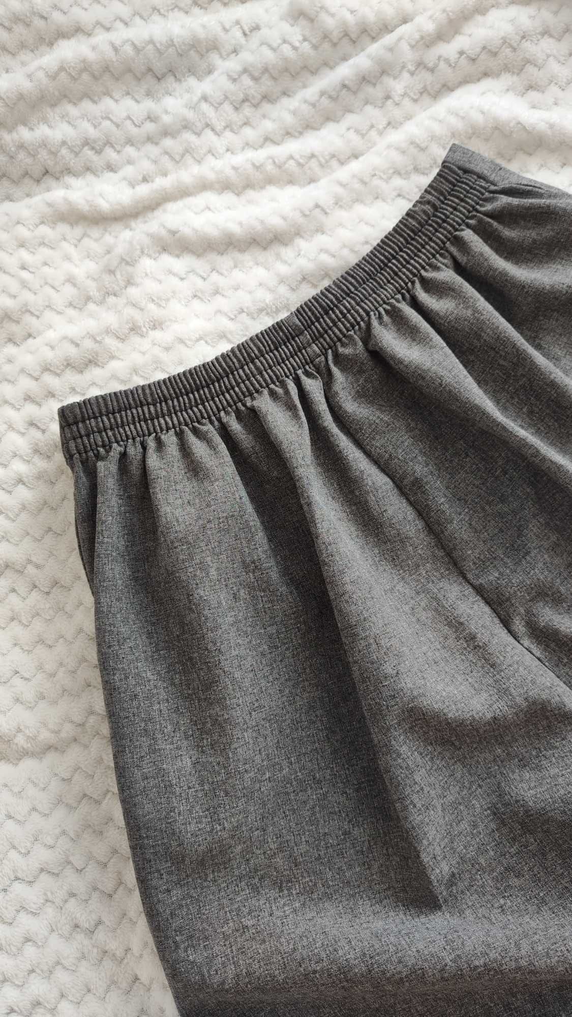 Szare spodnie garniturowe vintage rozm. XS