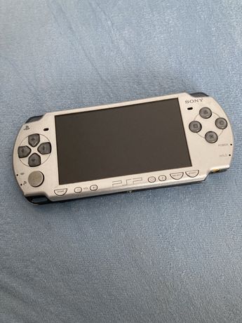Sprzedam PSP, stan dobry (+7 gier)