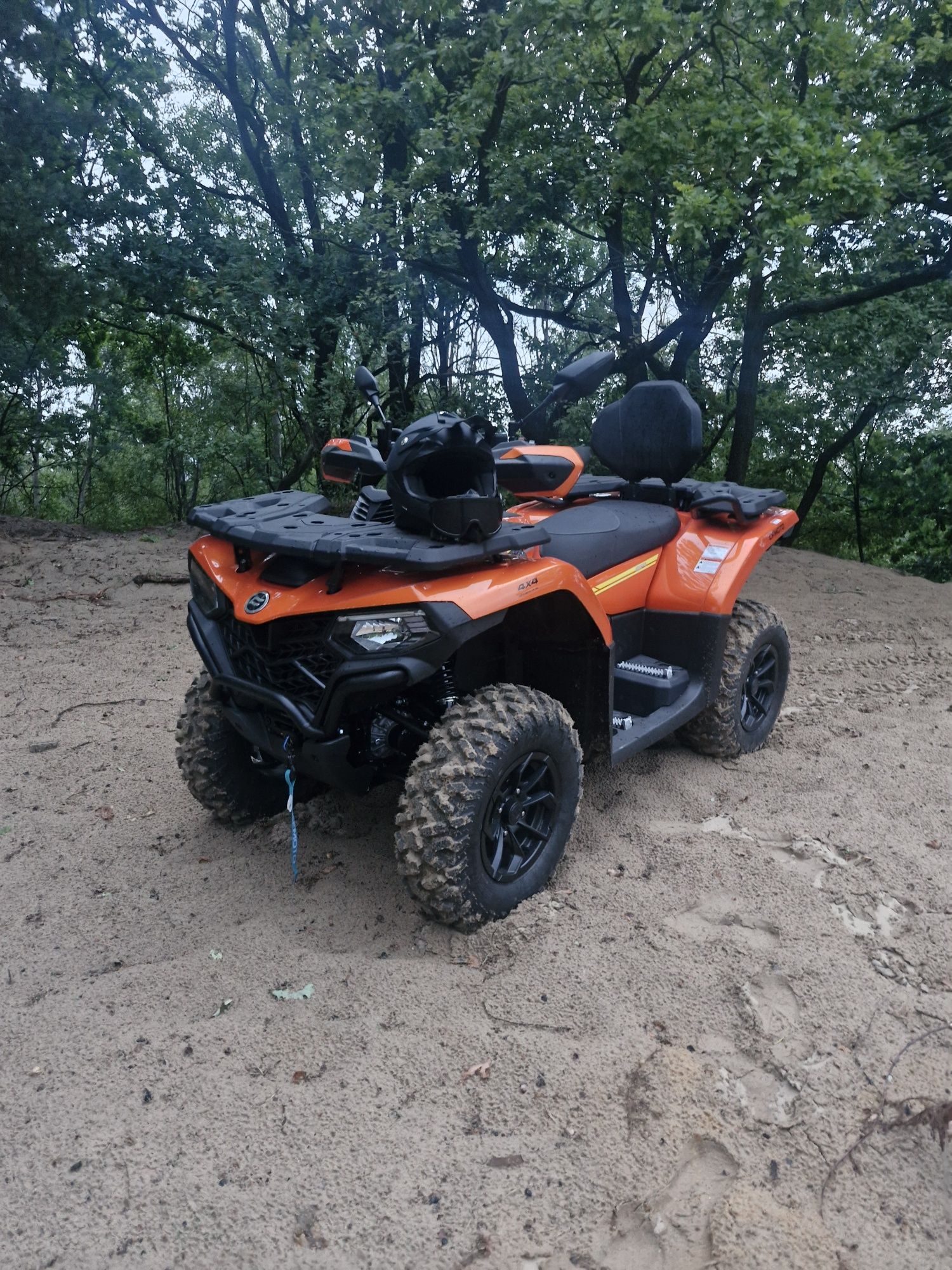 wypożyczalnia wynajem quadów KAT B CF MOTO 520 dowóz
cennik:
-1h 200 z