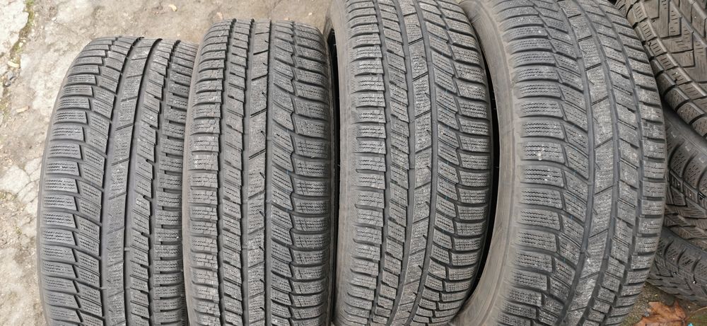 4 x Toyo Snowprox 235/50/19 103V