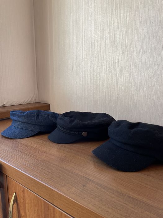 Кашкети Zara, H&M