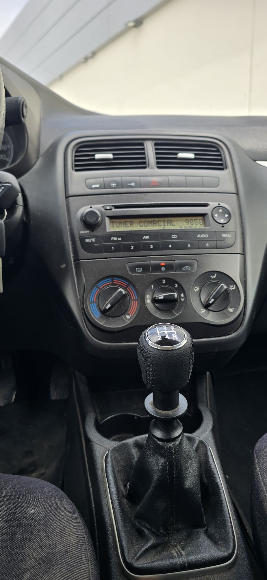 Vende-se Fiat Punto 1.2 – Ano 2008