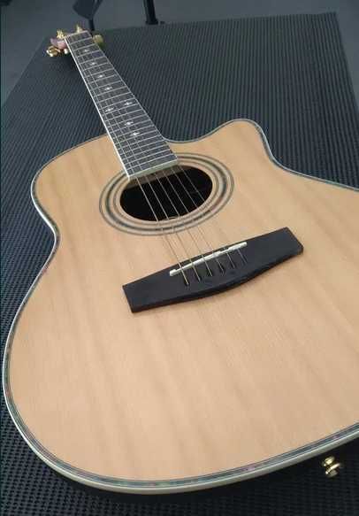 Violão elétrico Roundback cutaway