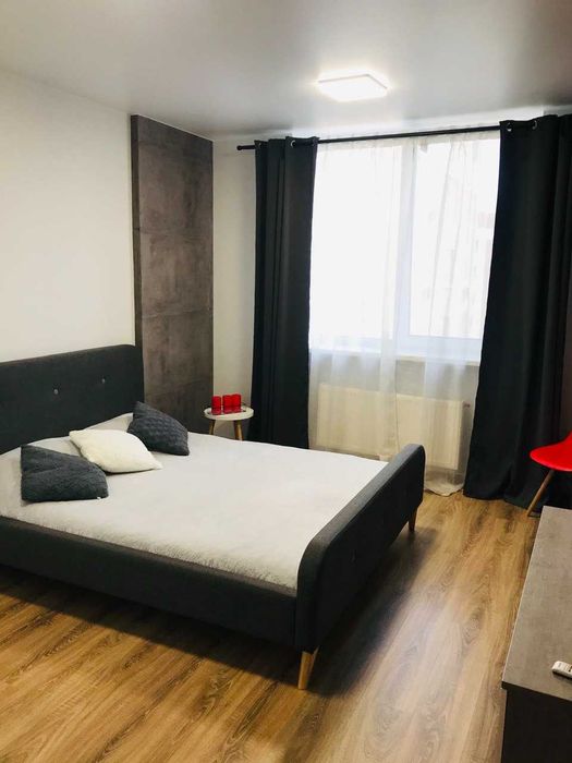 Подобово однокімнатна квартира з новим ремонтом,поруч Термінал