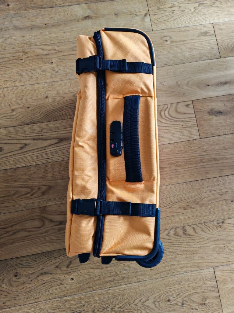 NOWA Walizka Samsonite Roader c520 39,5L 2,2kg