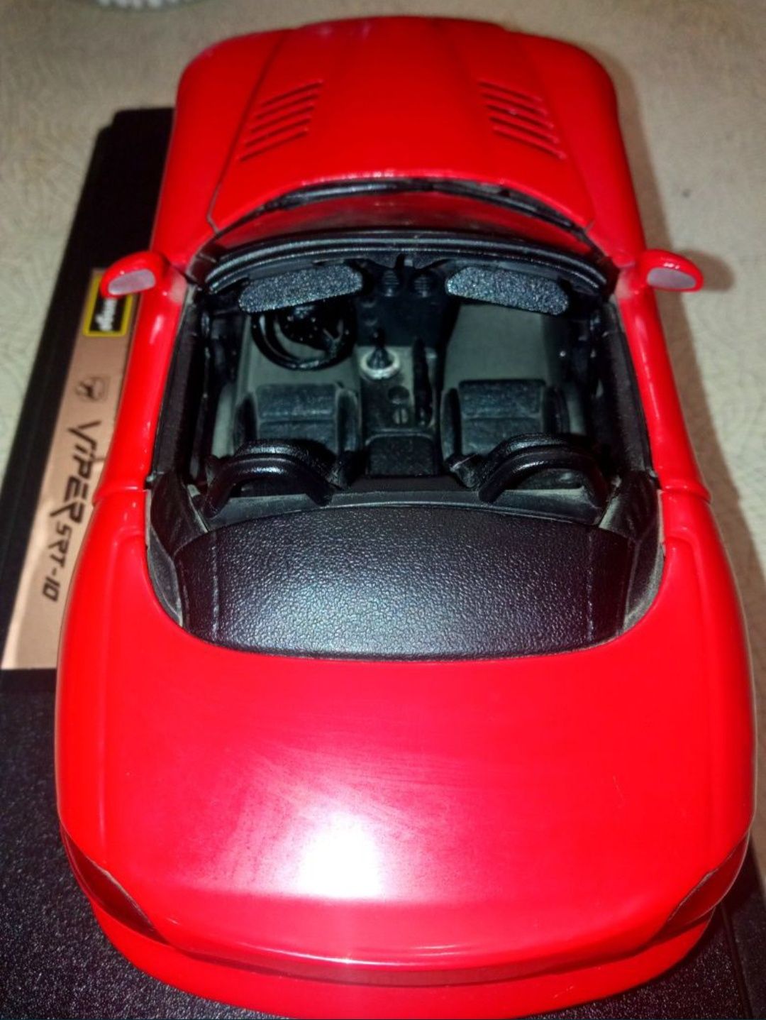 Продам модель автомобиля DODGE VIPER 1:24