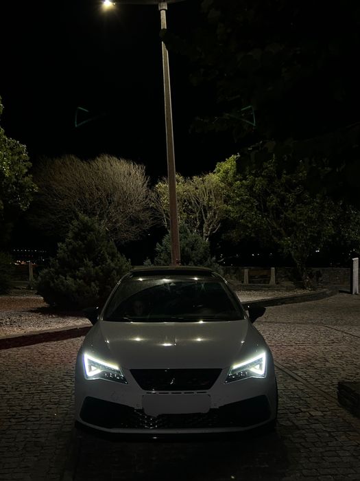 SEAT Leon 2.0 TSI S&S DSG Cupra 300