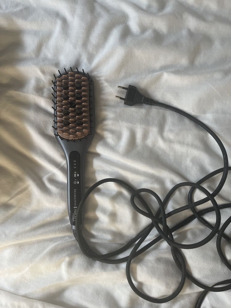 Szczotka prostująca REMINGTON CB7480 Keratin Protect