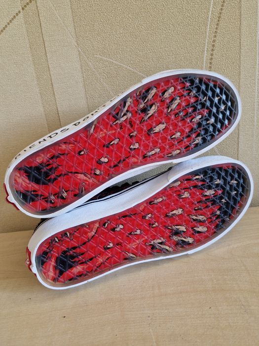 Кеды Vans Sk8-HI X Stranger Things Reissue Black/Red  р.39