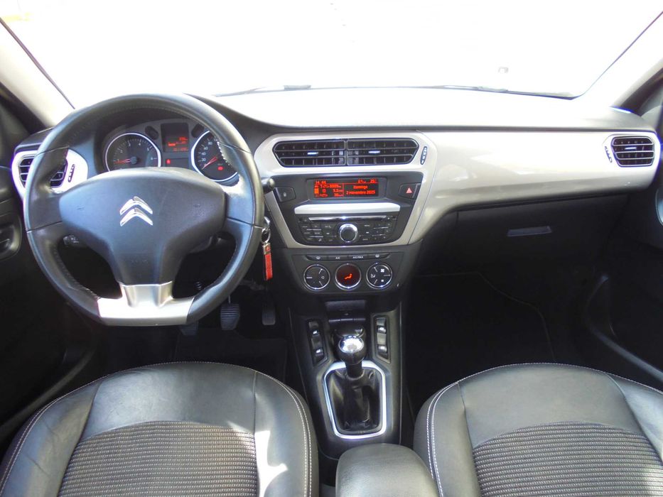2014 Citroën C-Elysee diesel apenas 101.000 kms