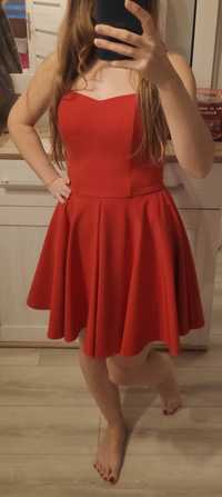 Sukienka czerwona Agnes rozkloszowana bez ramiączek rozmiar 34