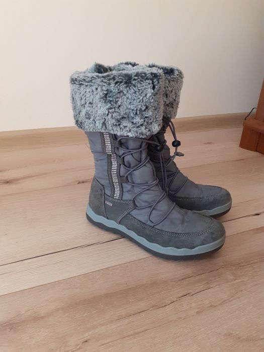 Kozaki /śniegowce dziewczęce marki Primigi. Stan idealny.