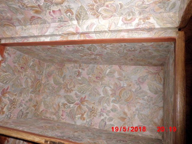 baú antigo restaurado monocromia a imitar casca de tartaruganovo preço