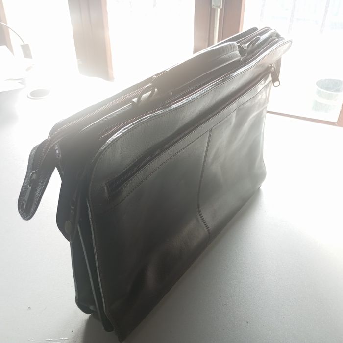 Vendo pasta em cabedal