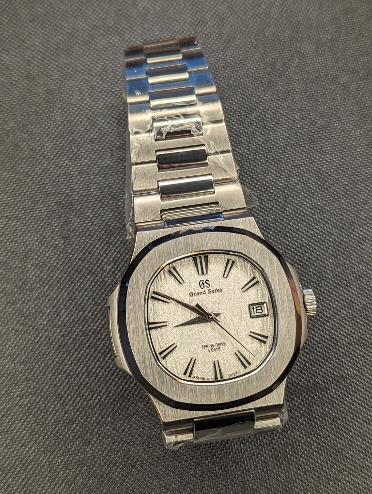 Seiko mod biała tarcza faktura brzozy