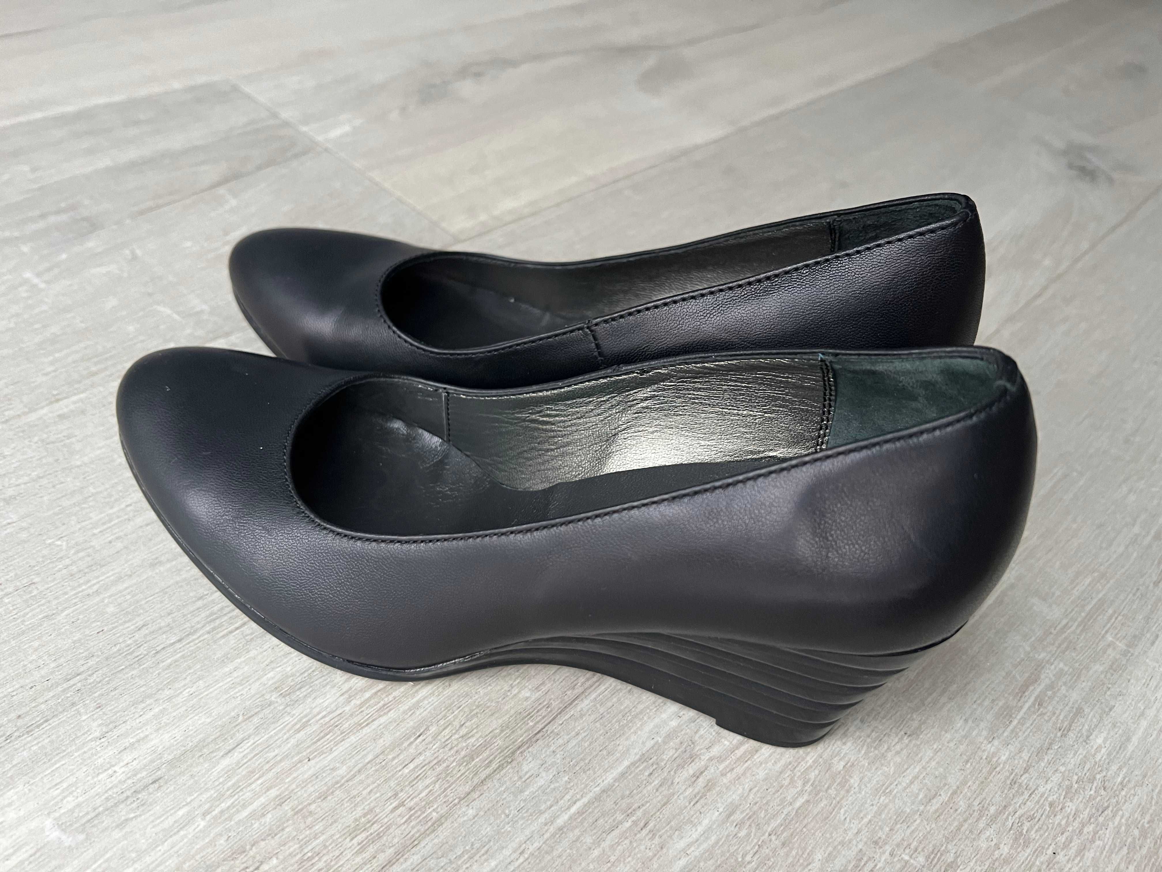 Брендові туфлі - напівчеревики (Cmenmep, New Trend)