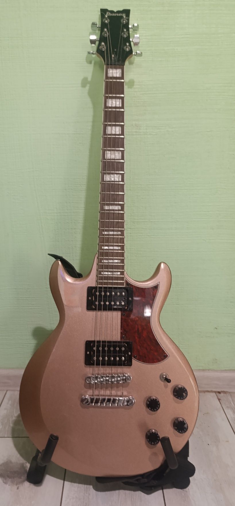 Электрогитара Ibanez AX120