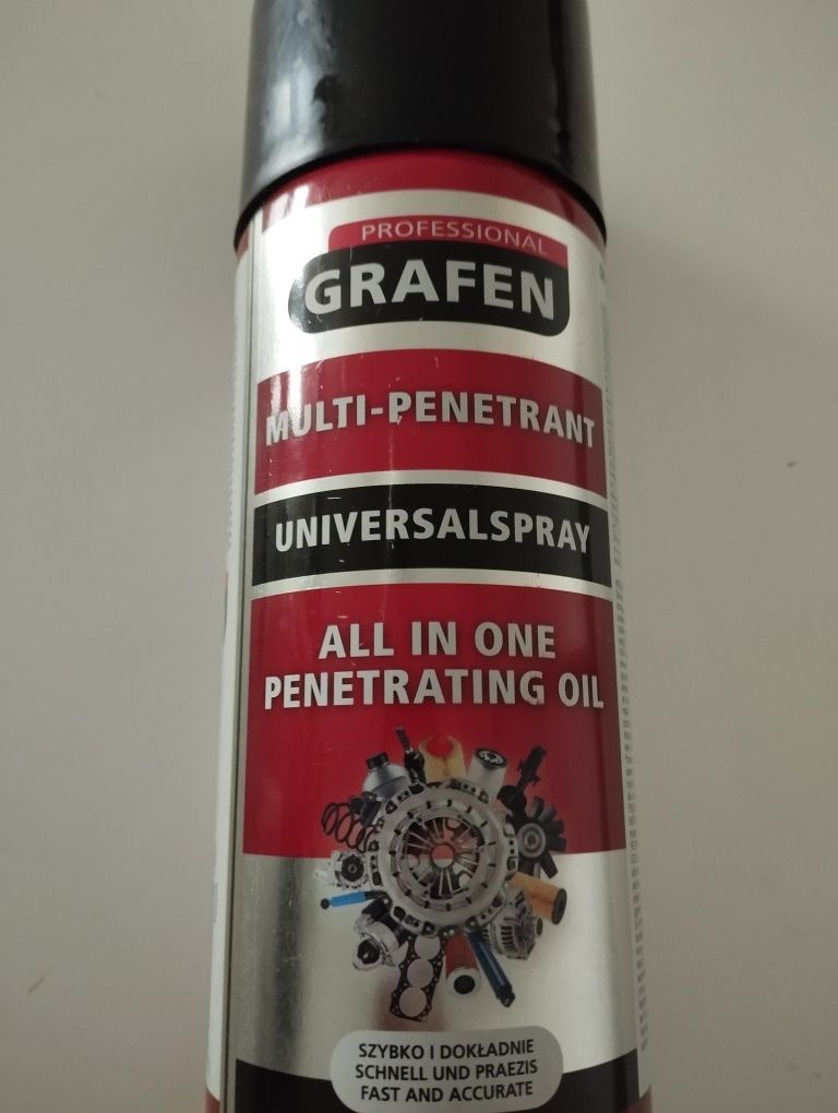 Smar uniwersalny w sprayu Nowy