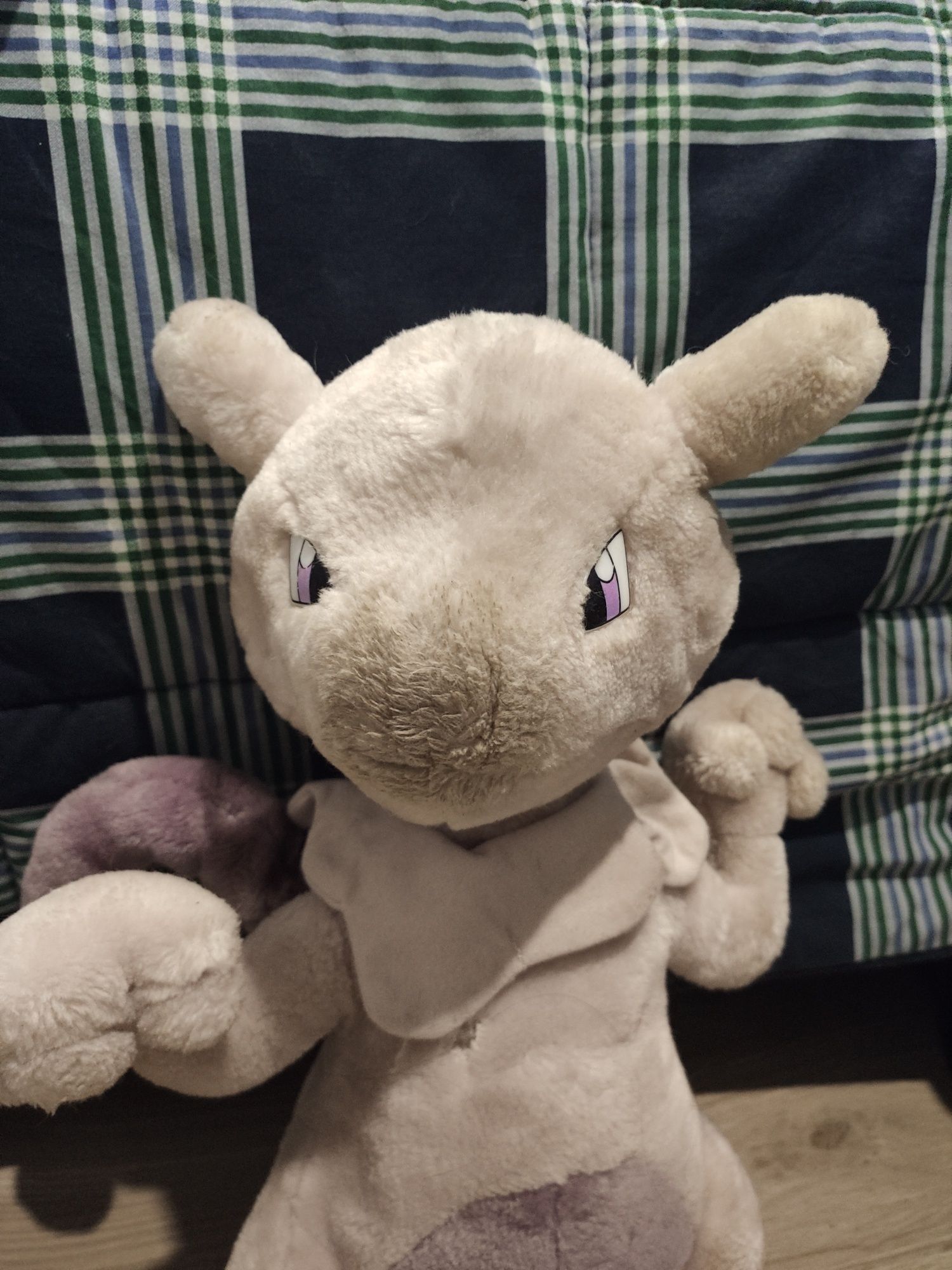 Peluche Mewtwo pokemon oficial da Nintendo