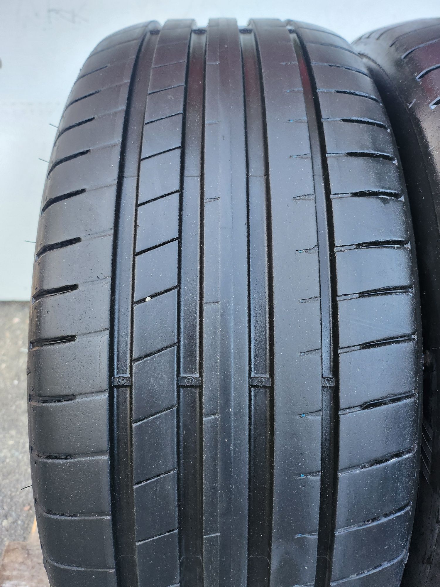 225/45/19 92W Dunlop Sport Maxx RT2 RSC Run flat  para opon letnich