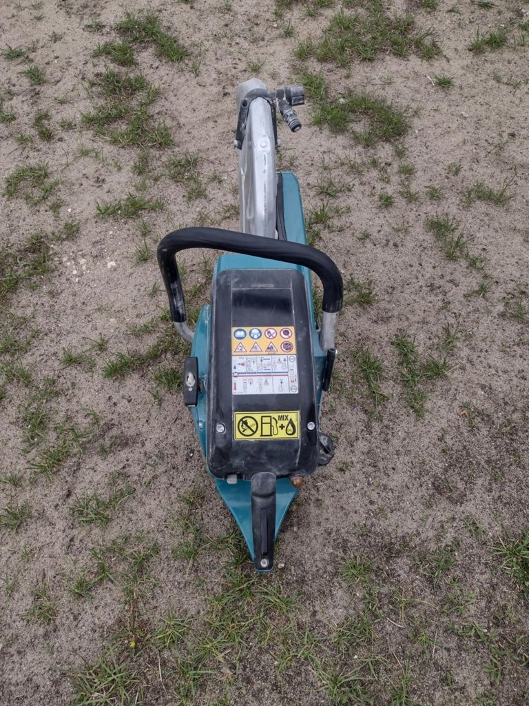 Makita 6101 – przecinarka do betonu spalinowa piła tarczowa