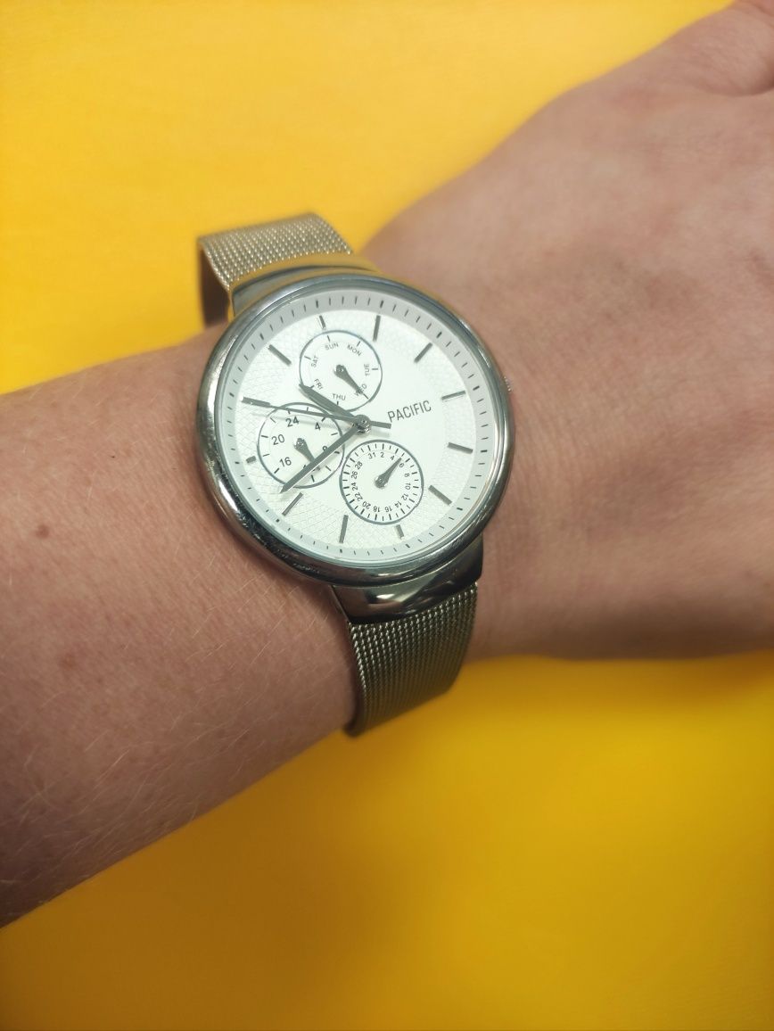 zegarek damski Pacific chronograf