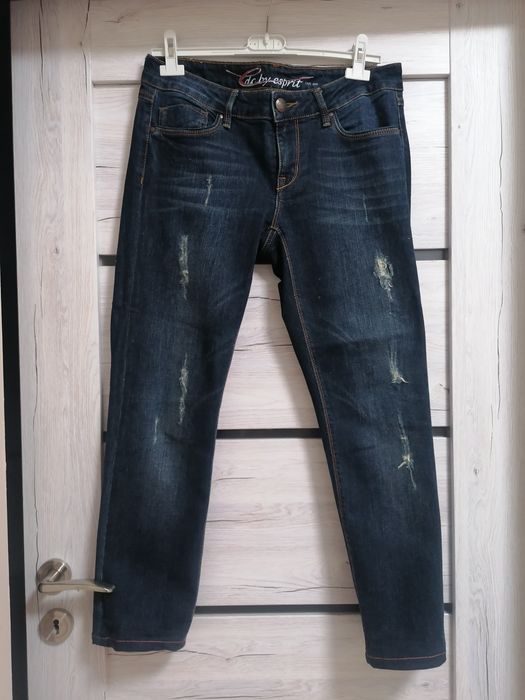 Jeansy Esprit z przetarciami