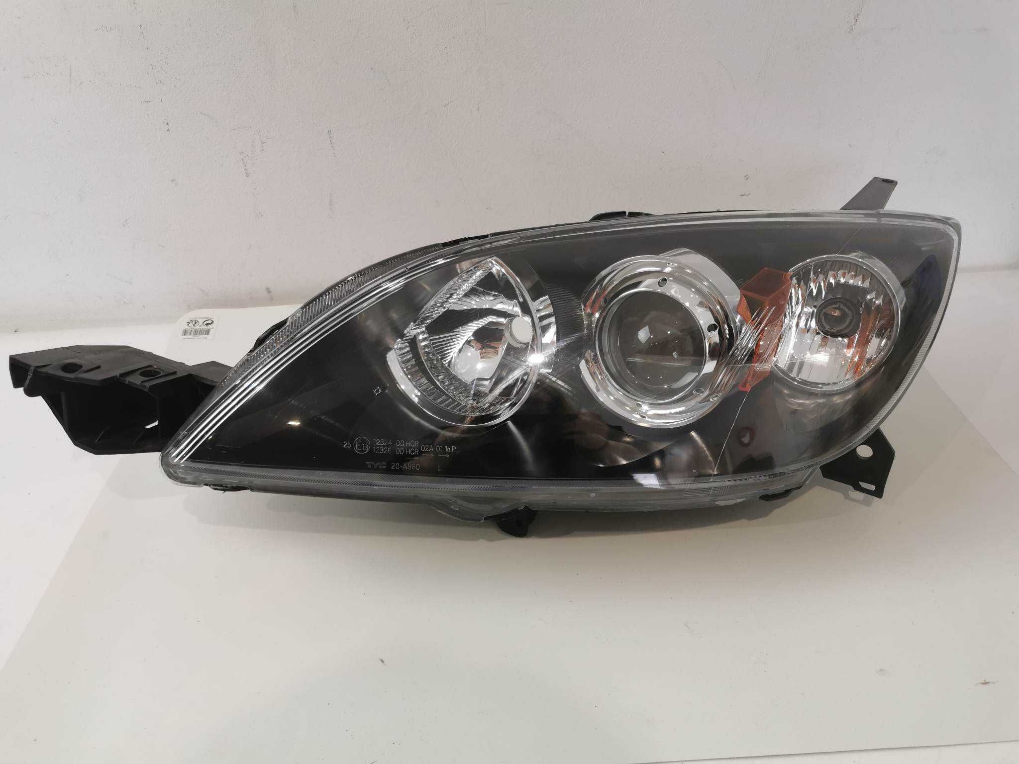 Lampa przód lewa Mazda 3  NOWA